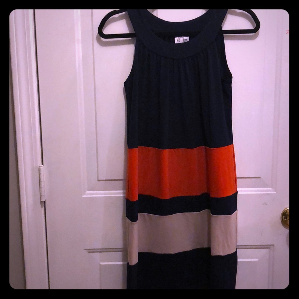 Fun spring dress. Mod style!